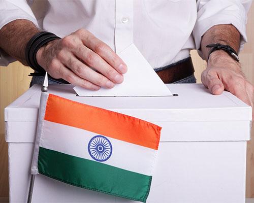 Formació del govern de Maharashtra: la democràcia índia en el seu millor moment d'emoció i suspens