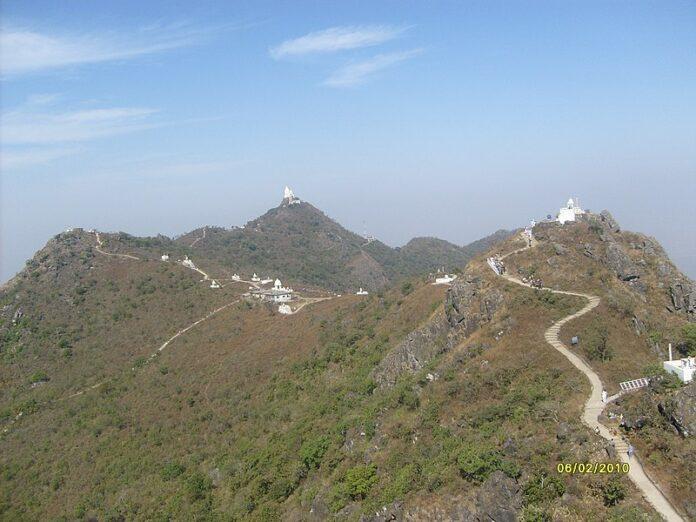 Parasnath Hill. Holy Jain «Sammed Sikhar» կայքը պետք է չծանուցվի