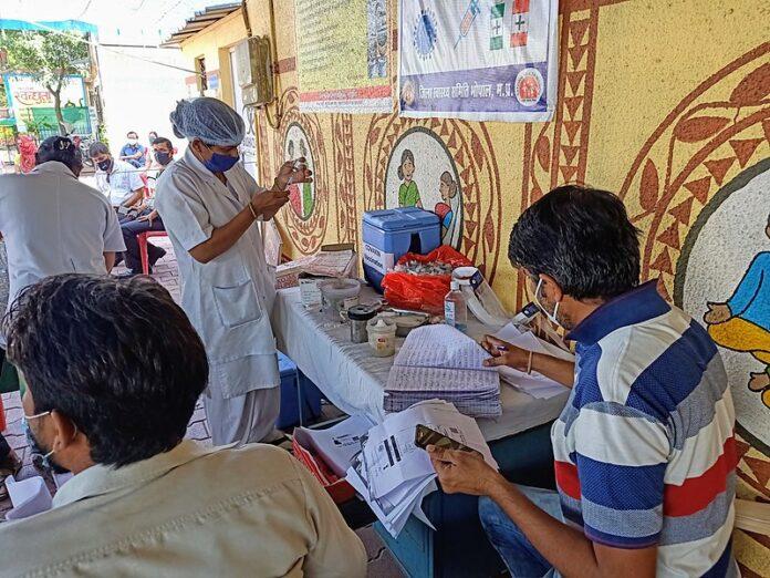 Η Ινδία παρουσιάζει το πρώτο ενδορρινικό εμβόλιο στον κόσμο για τον COVID19, το iNNCOVACC