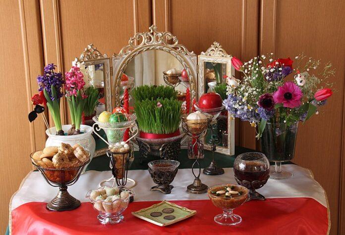 มีความสุข Navroz! นาวรุซ มูบารัค!