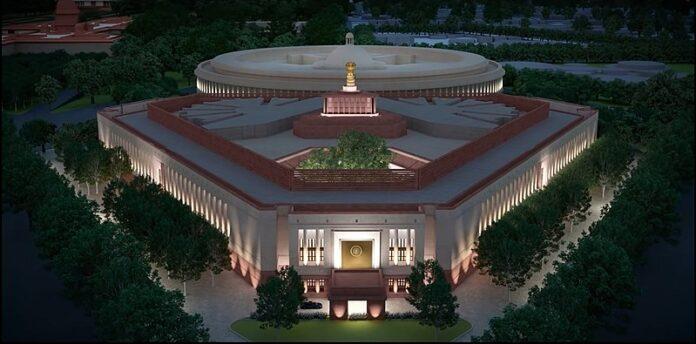 Naujas Indijos parlamento pastatas: Ministras Pirmininkas Modi lankosi apžiūrėti plėtros darbų