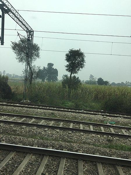 ہندوستانی ریلوے 2030 سے ​​پہلے "خالص صفر کاربن اخراج" حاصل کرے گی۔
