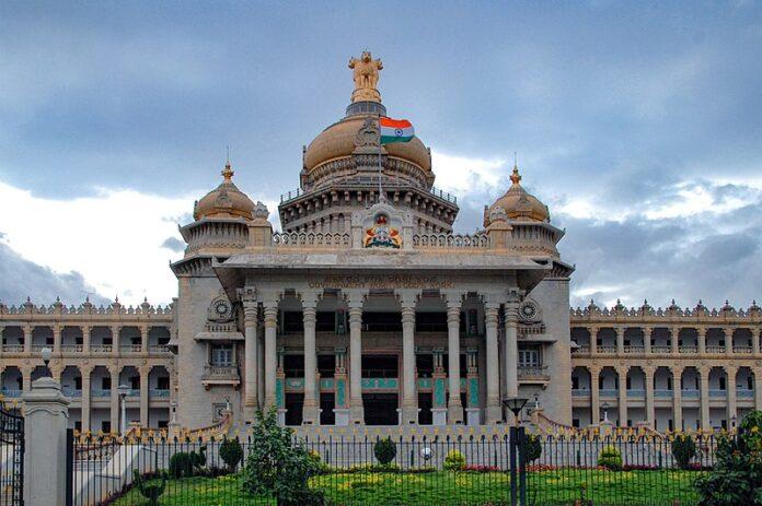 Karnatakan parlamenttivaalit: äänestykset 10. toukokuuta ja tulokset 13. toukokuuta