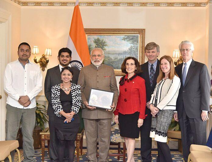 785px-The_Prime_Minister,_Shri_Narendra_Modi_with_the_Scientists_from_LIGO,_who_proved_gravitational_waves_theory,_in_Washington_DC_on_March_31,_2016 LIGO-India approved by the government